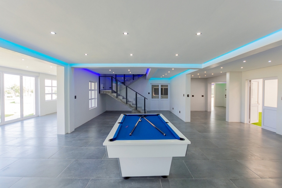 9 Bedroom Property for Sale in Long Acres Country Estate Western Cape